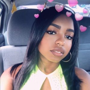 Meet your Posher, Yulisa